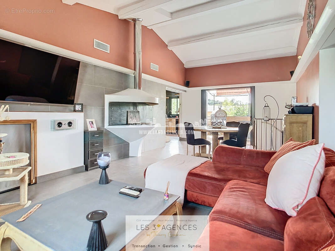 Maison T5 avec local commercial et atelier ou garage - photo 6