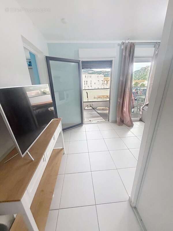 Photo 2 - Appartement à MARSEILLE-9E