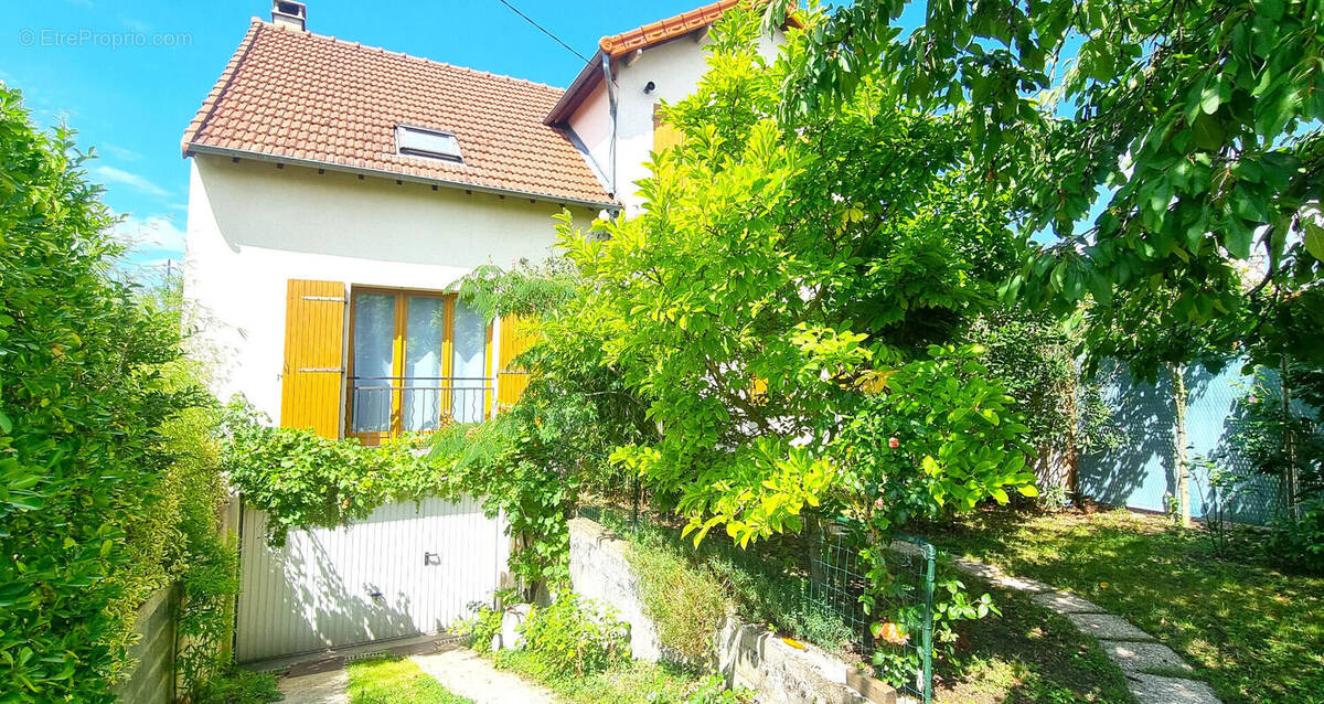 Maison à HOUILLES