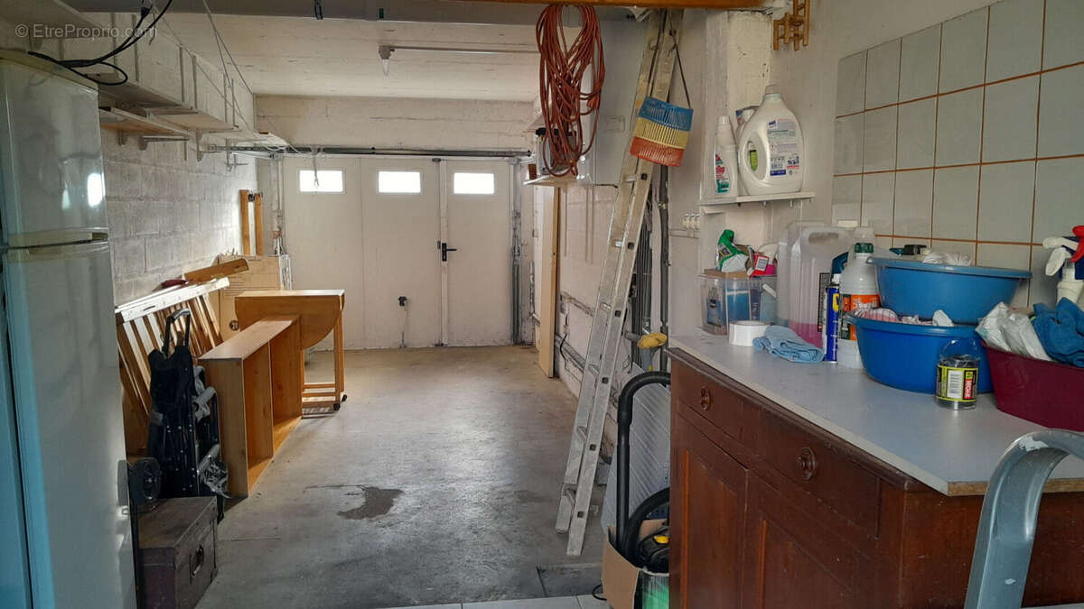 ROCHEFORT - Maison de plain-pied de 103 m²  -  garage - jardin - Proche écoles et commerces - photo 18