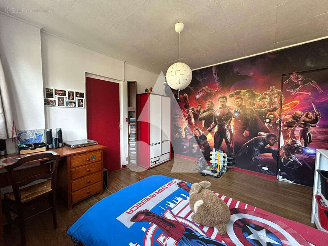 Maison T14 (342 m²) 10 chambres à vendre à LA FERTE SOUS JOUARRE - photo 16