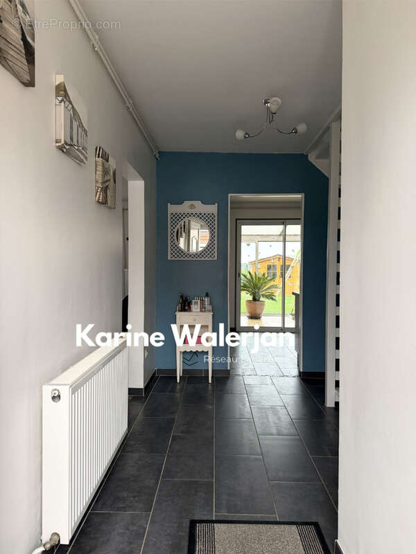 Maison à COURRIERES