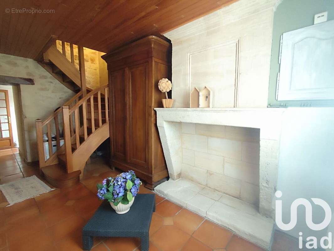 Photo 7 - Maison à LUSSAC