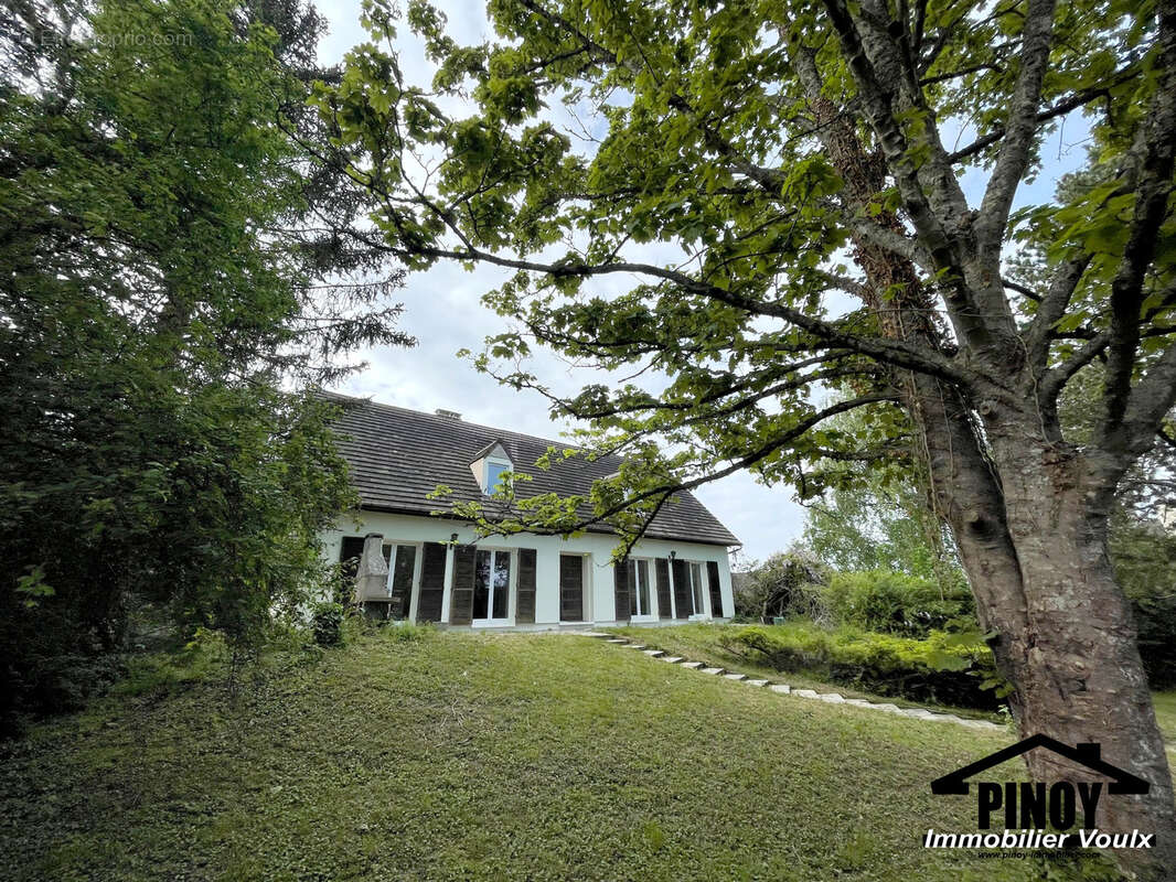 Maison à VOULX