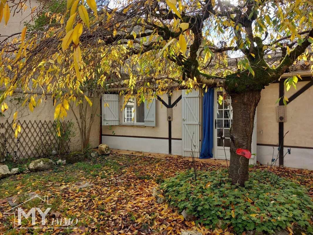 Maison à ISSIGEAC