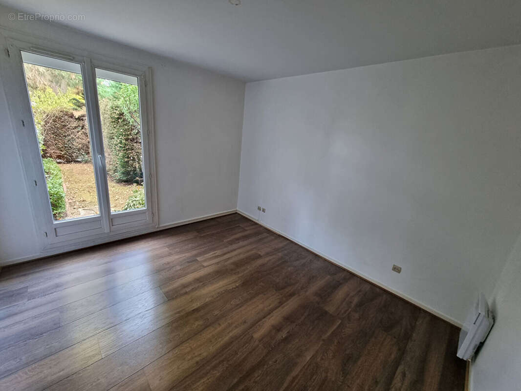 Appartement à MONTIGNY-LE-BRETONNEUX
