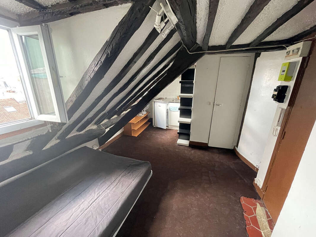 Appartement à PARIS-10E