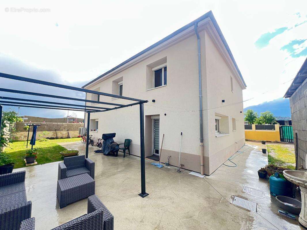Maison à PORTES-LES-VALENCE