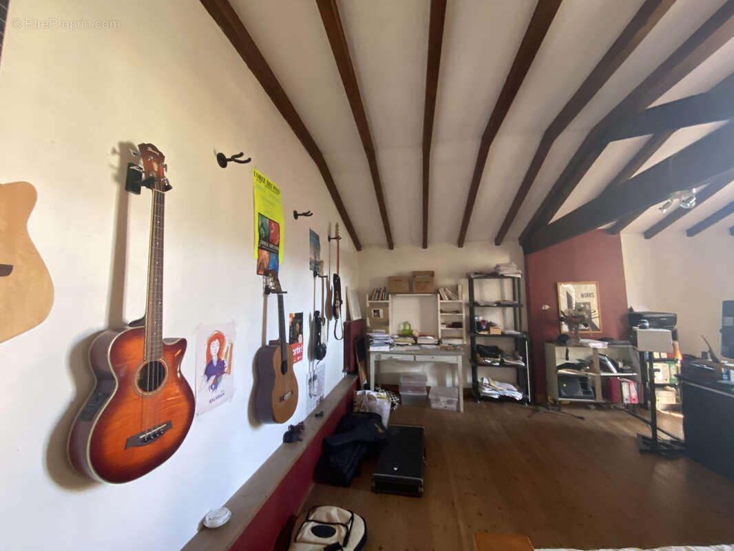 Maison à SAINT-PIERRE-D&#039;AURILLAC