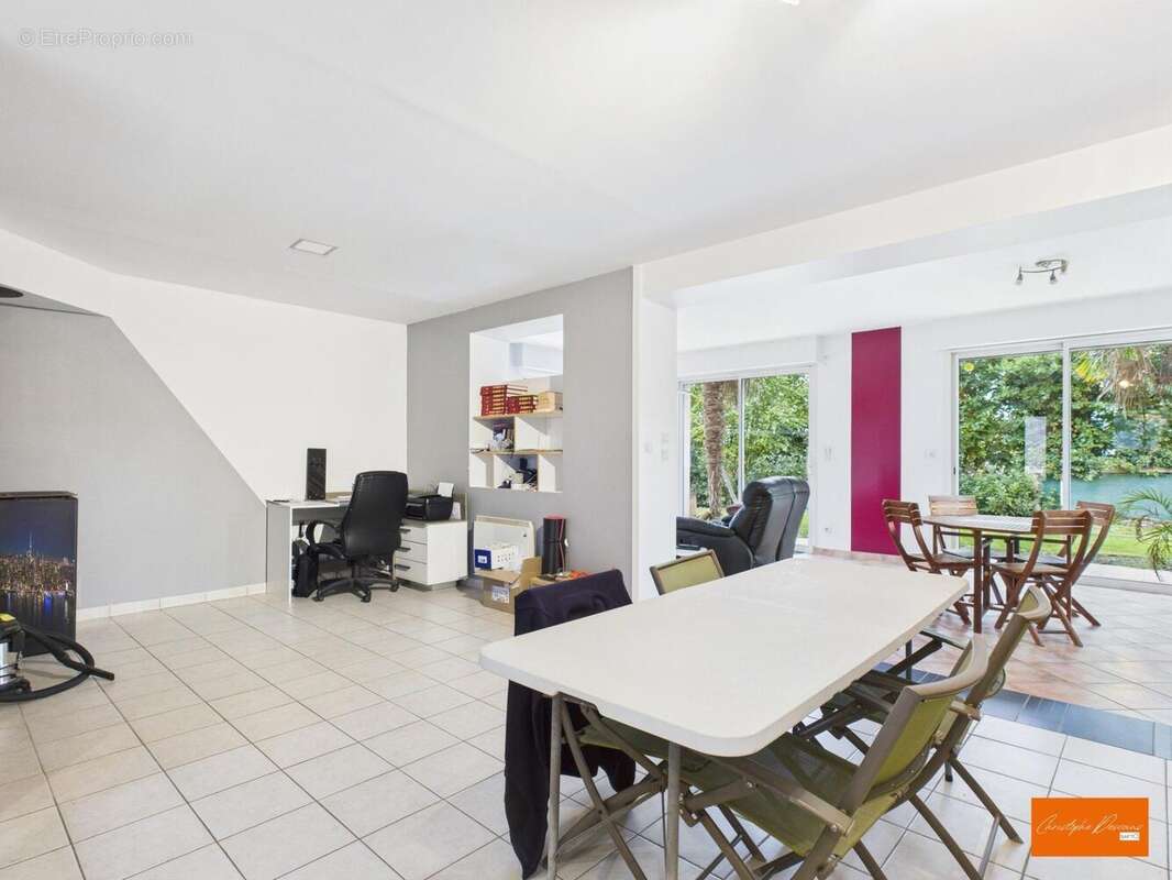 Photo 7 - Maison à SAINT-GEORGES-BUTTAVENT