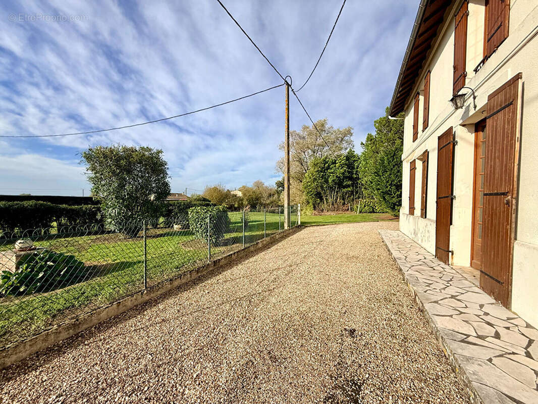 Maison 161m² à coutras - photo 8