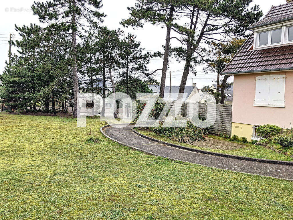 Maison à AGON-COUTAINVILLE