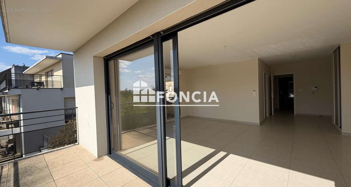 Au calme, dans une impasse située Metz Queuleu, bel appartement F3 avec terrasse, garage et parking - photo 5