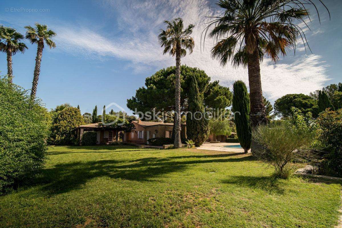 Maison à LA CADIERE-D'AZUR