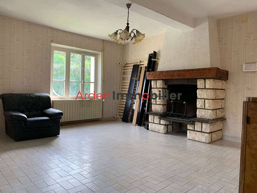 Corps de Ferme 5 pièces à vendre à Fraillicourt - 137 000 - photo 4
