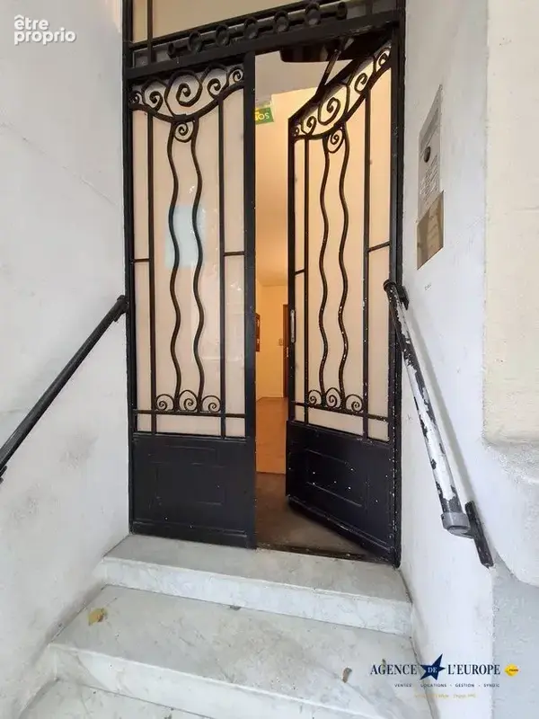 Appartement 6 pièces 117 m² à vendre à Vichy (03200) - photo 7