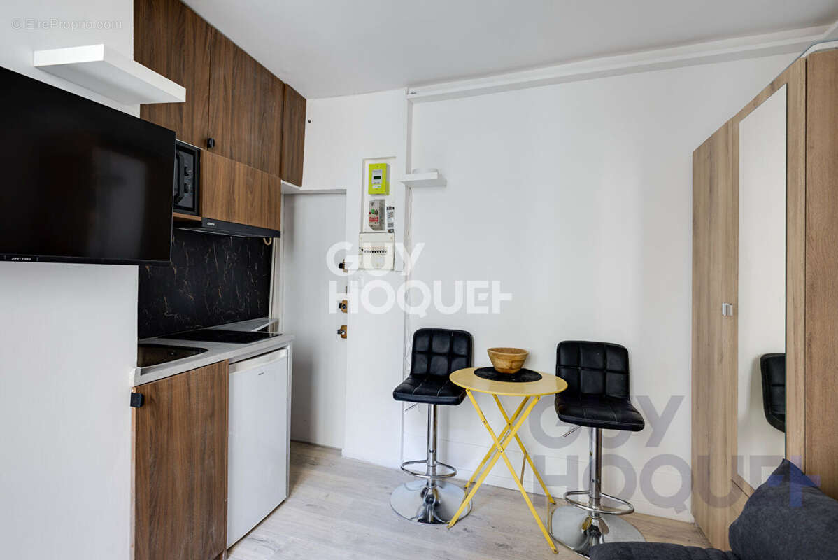 Bel Studio de 11.05 m2 Village Ramey à Montmartre - photo 3