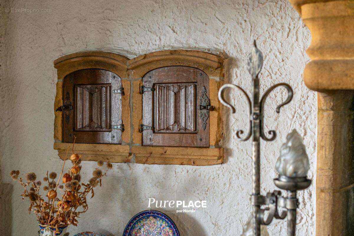 Maison à LIMAS