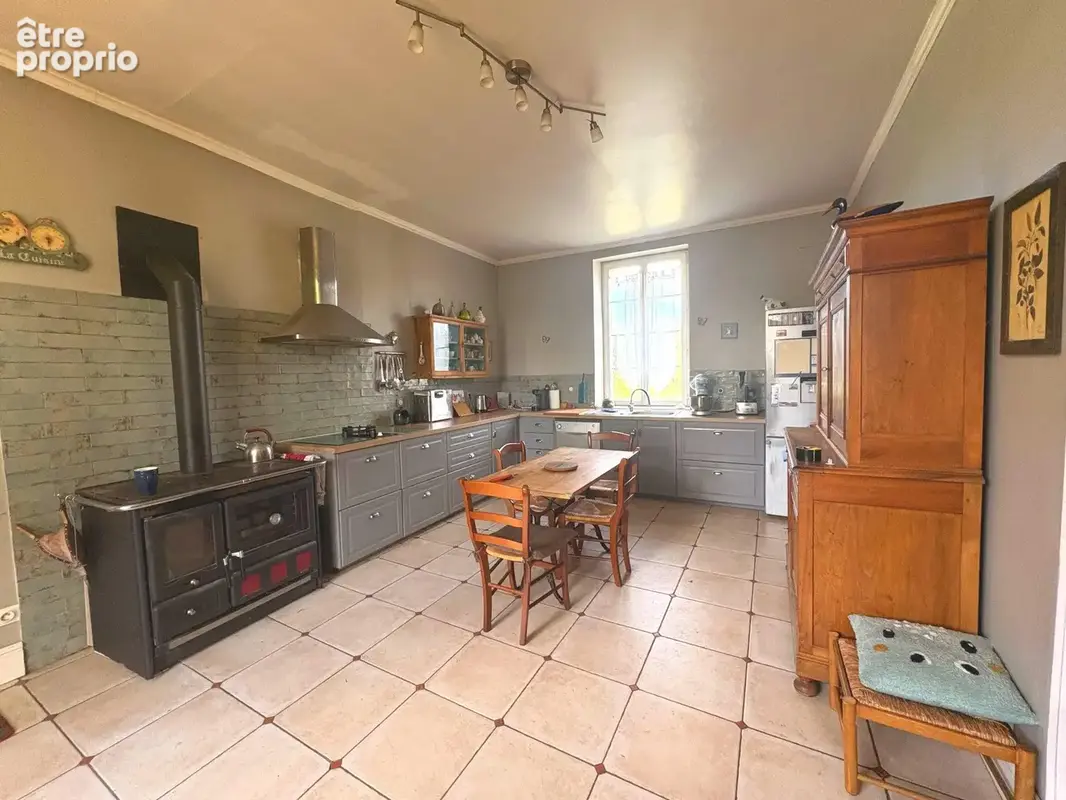 Maison 8 pièces 434 m² à vendre à Brehal (50290) - photo 4