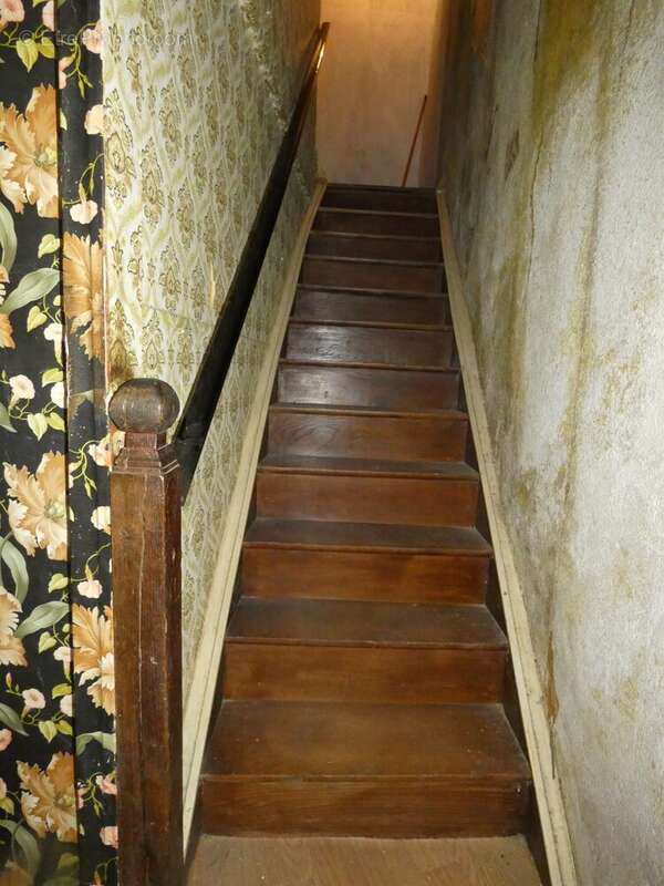 Maison à PEYRAT-LA-NONIERE