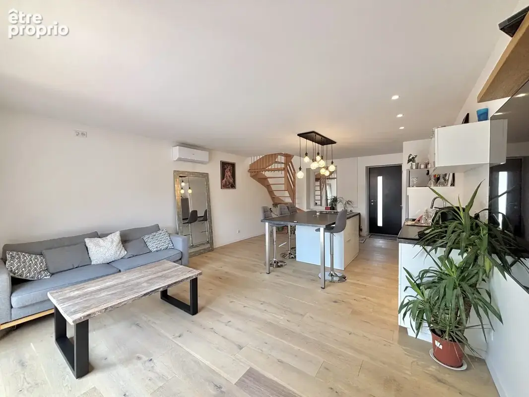 Maison 4 pièces 95 m² à vendre à Pont-De-Cheruy (38230) - photo 4