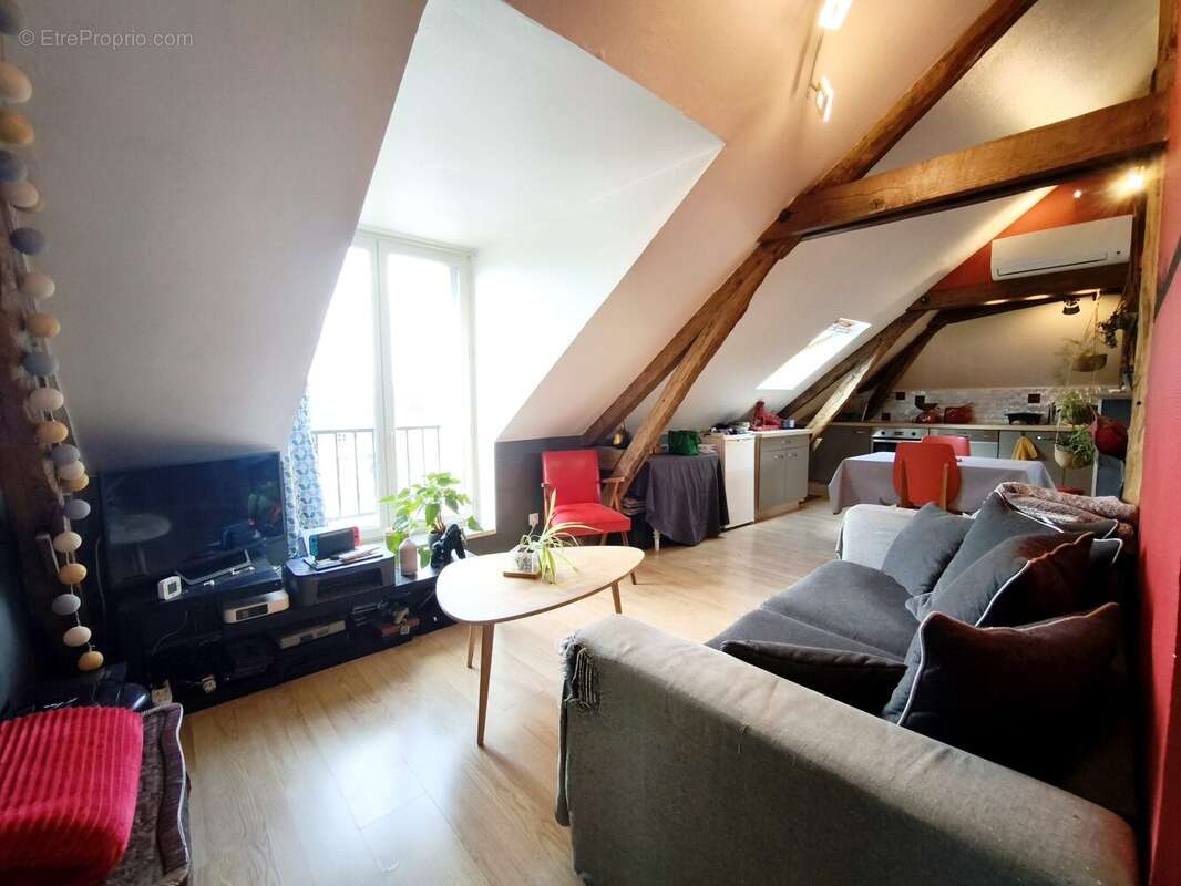 Appartement à SANDILLON