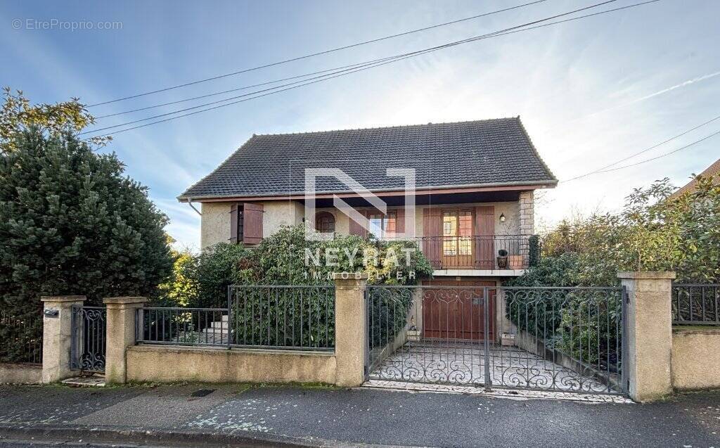 Maison à LE CREUSOT