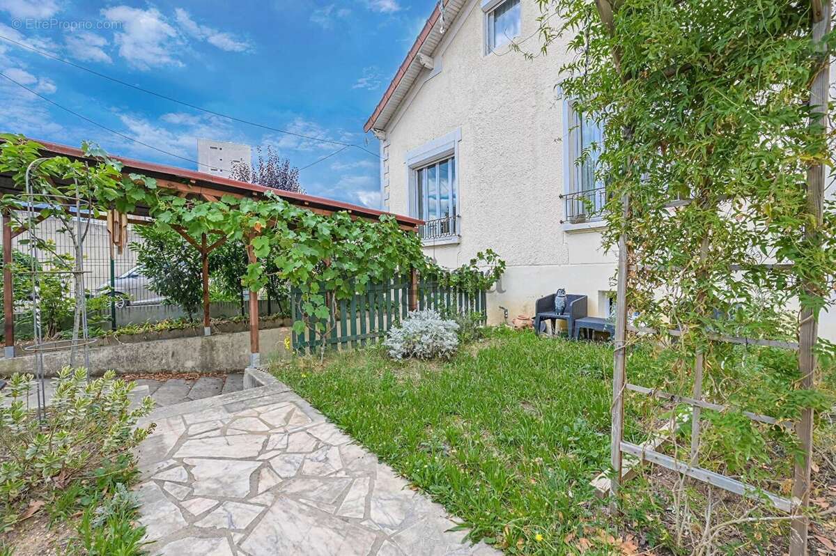 Maison à MAISONS-ALFORT