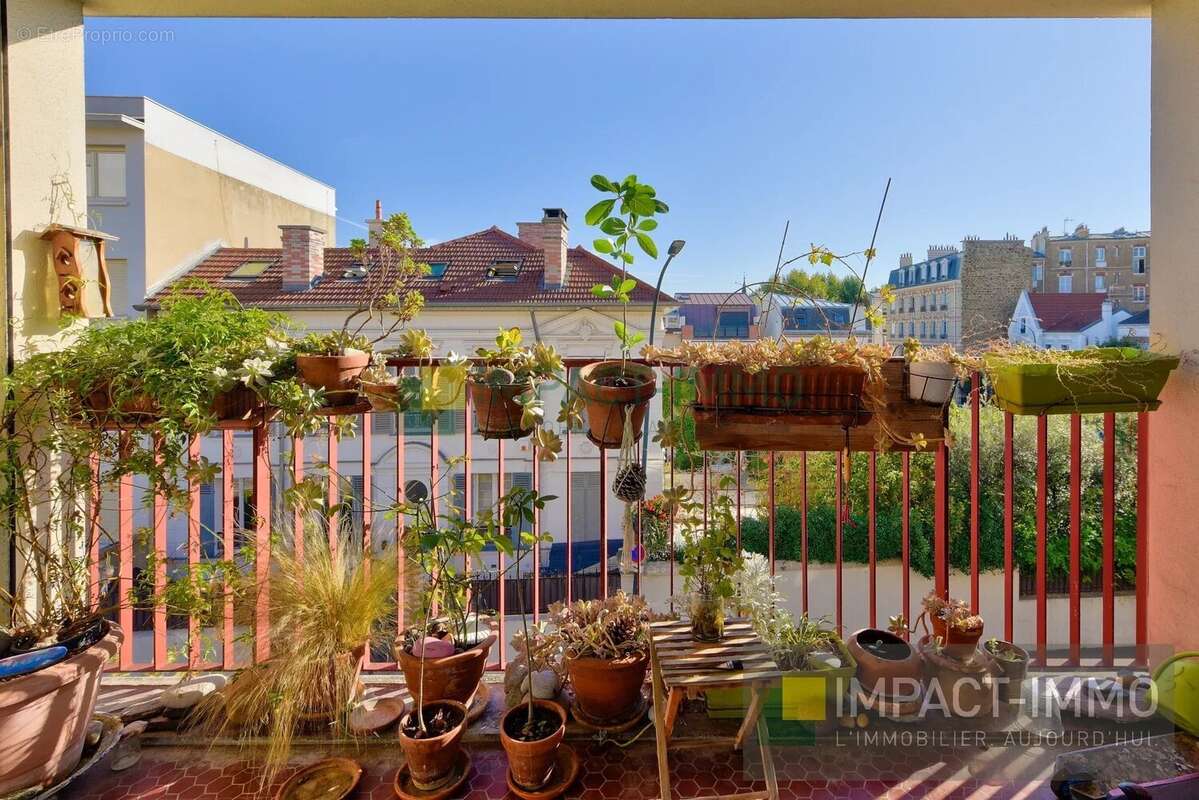 Appartement à COURBEVOIE