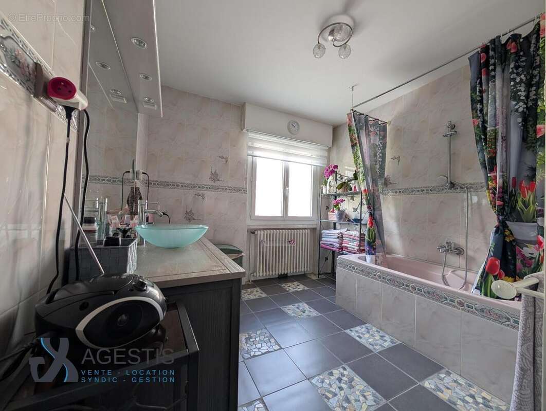   - Maison à AIGUEFONDE