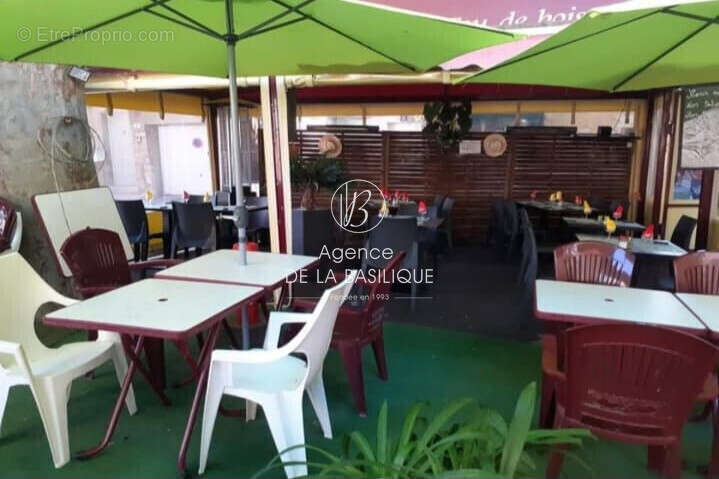 Commerce à SAINT-MAXIMIN-LA-SAINTE-BAUME