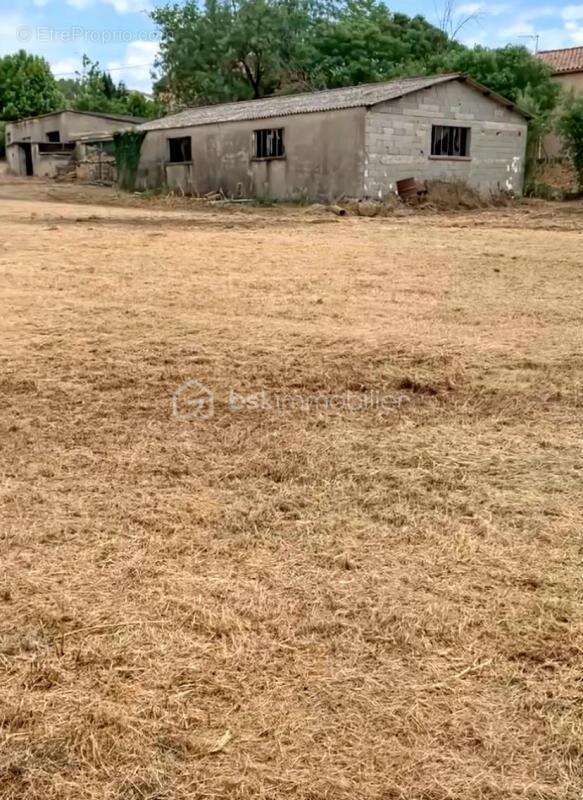 Terrain à SAINT-CHRISTOL-LES-ALES