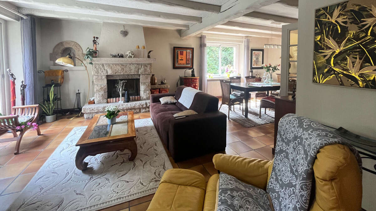 Maison à SAINT-THEGONNEC