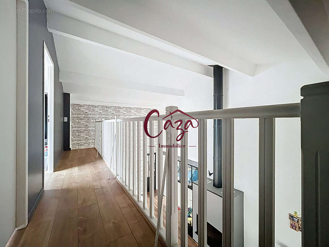 Maison à CAMBLANES-ET-MEYNAC