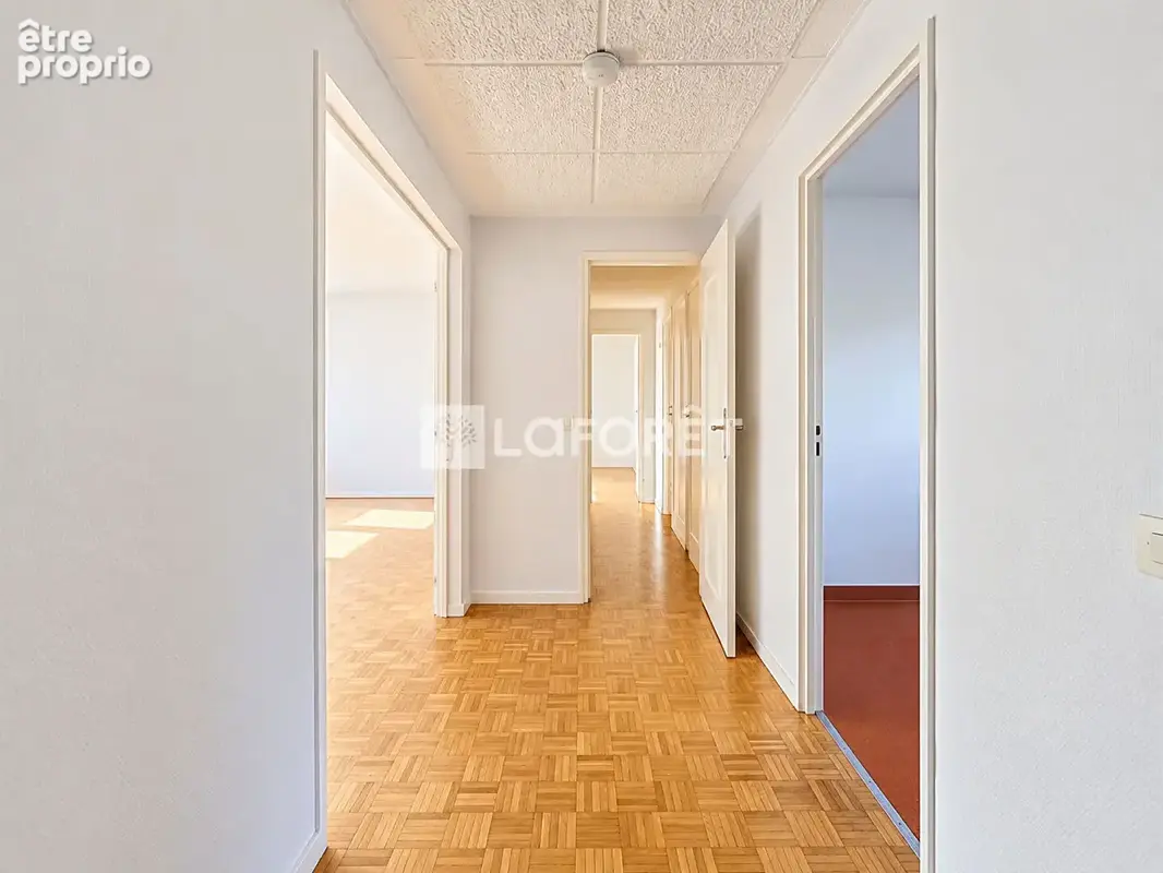Montesson - À deux pas de l'hyper-centre, lumineux 3 pièces avec balcon et parking - photo 5