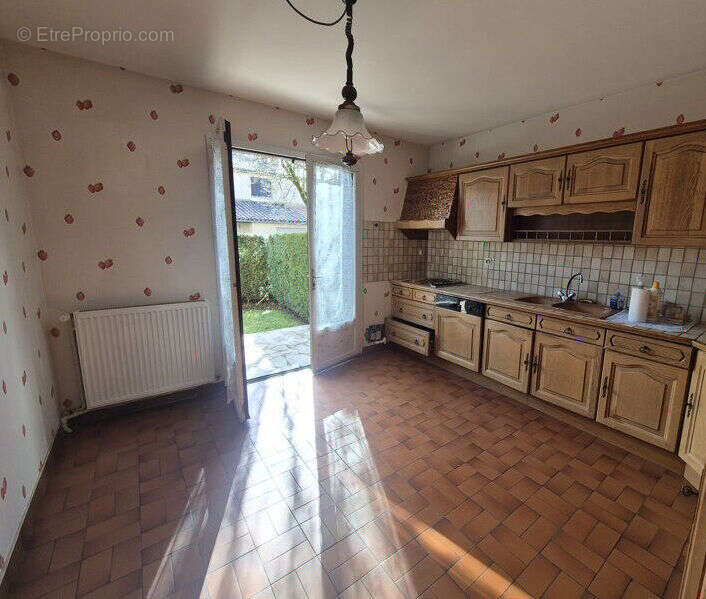 cuisine - Maison à CAHORS