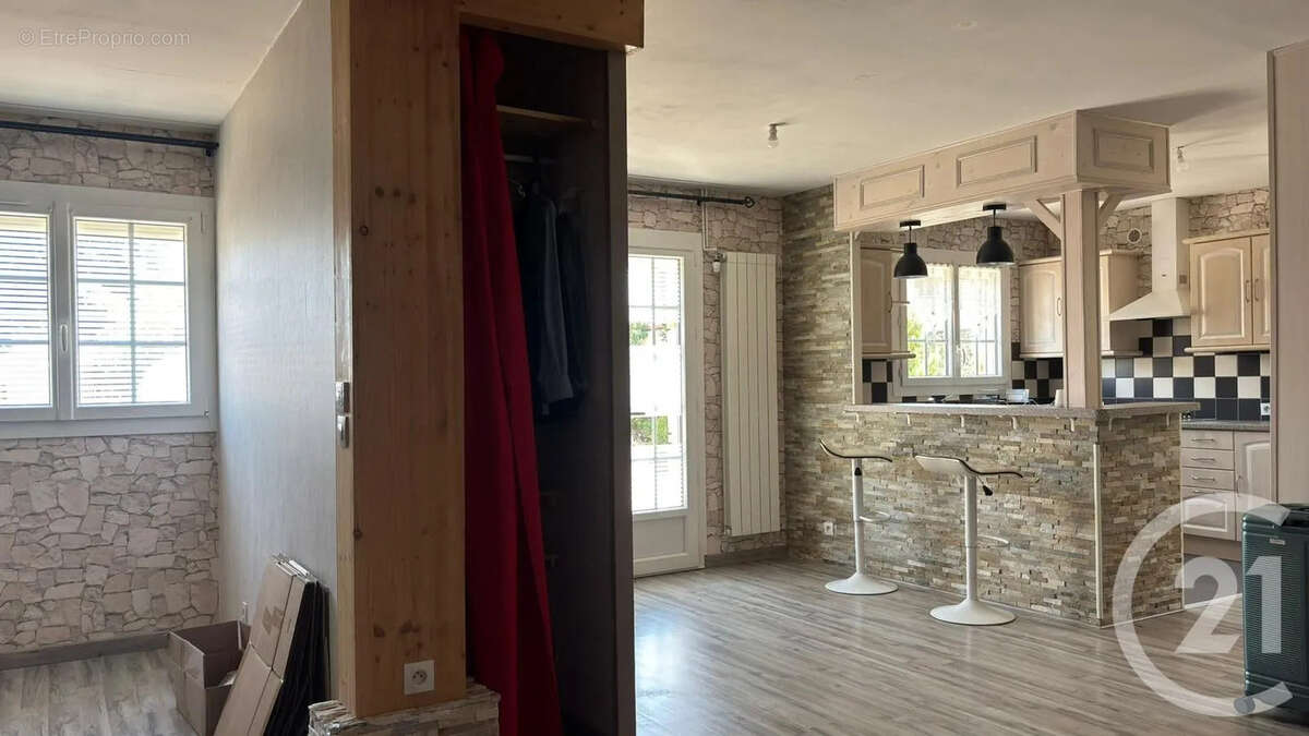 Maison 72 m² à Croth  - photo 4