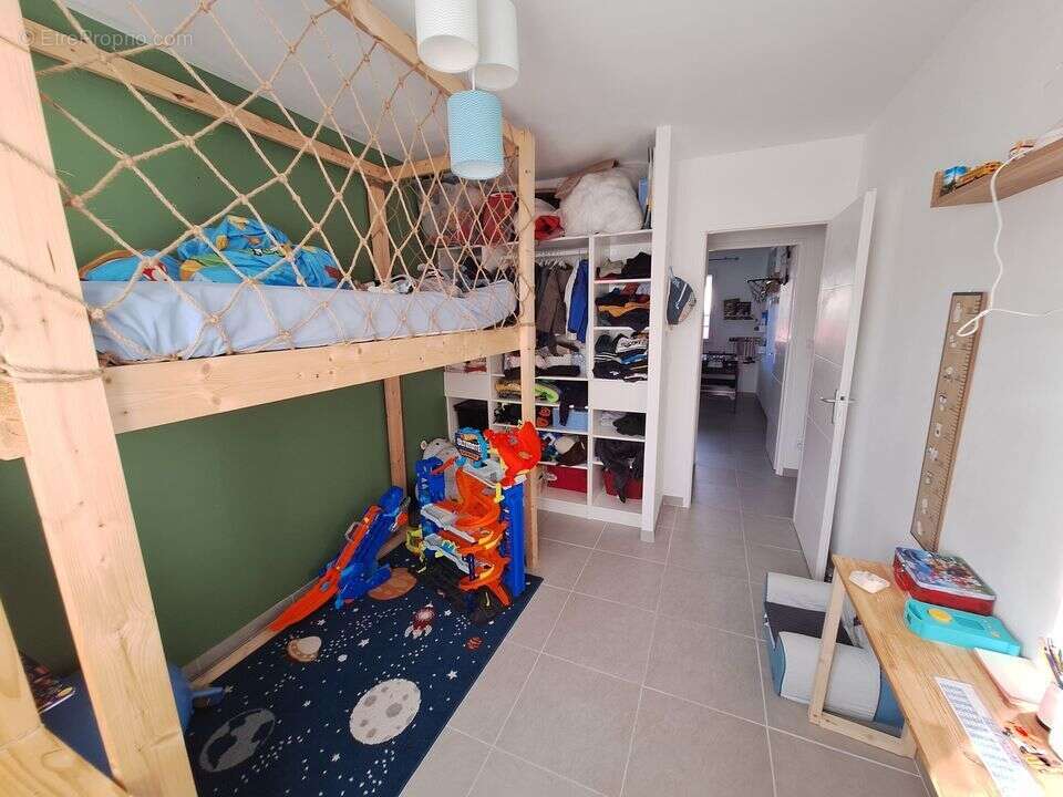 Maison à BEAUMONT-MONTEUX