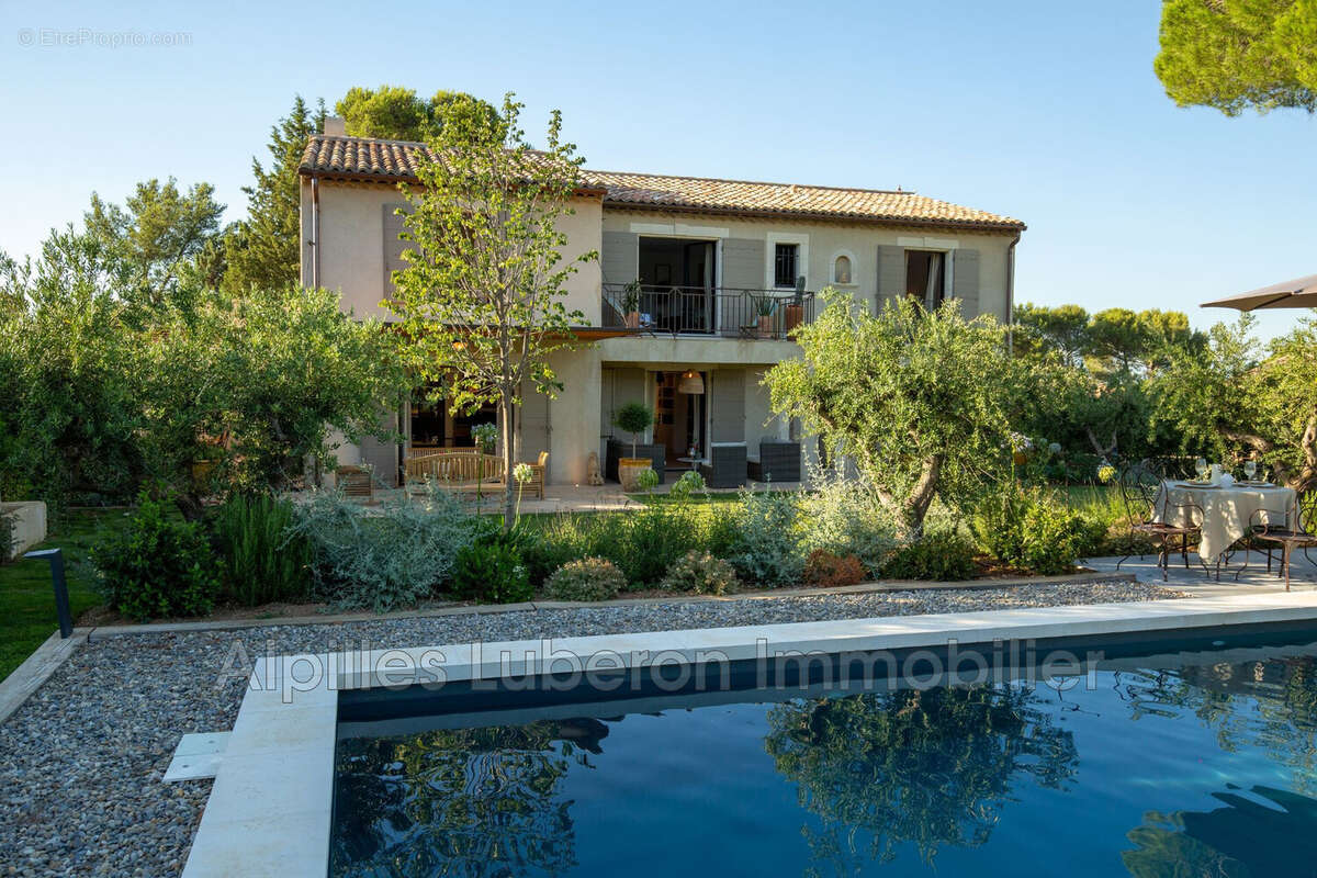 Maison à EYGALIERES