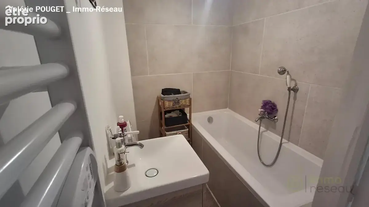 Maison 5 pièces 128 m² à vendre à Le Revest-Les-Eaux (83200) - photo 18