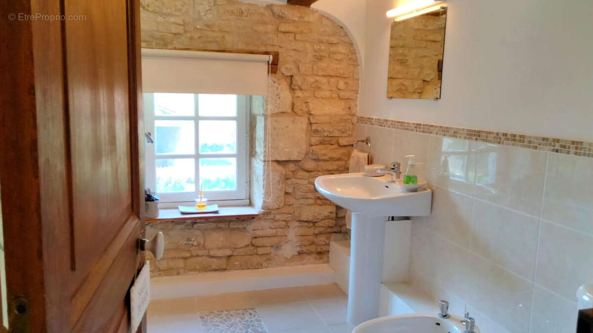 SDB - Maison à MESSE