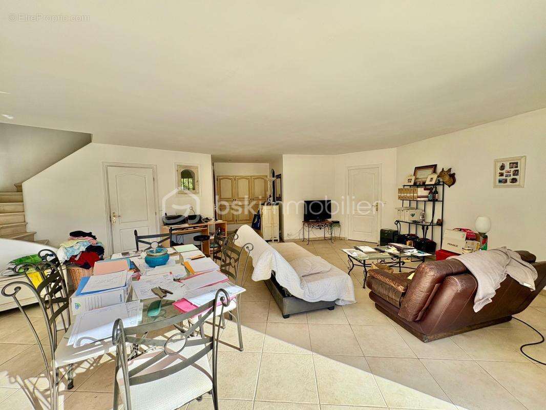 Maison à LES ADRETS-DE-L&#039;ESTEREL