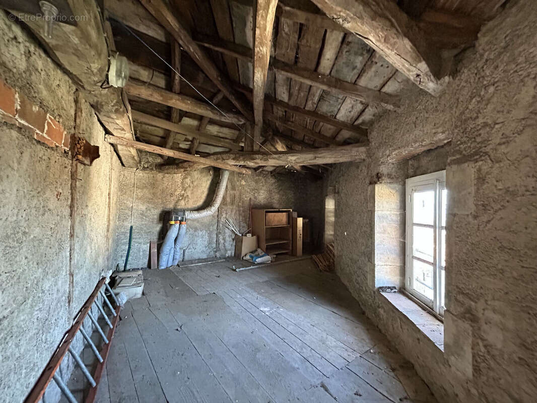 Photo 8 - Maison à NEULISE