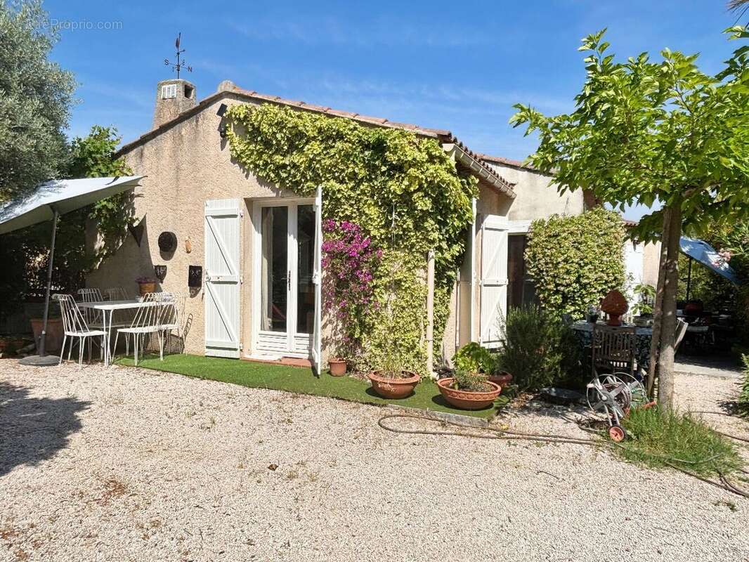 Maison 100 m² à Roquebrune-Sur-Argens  - photo 6