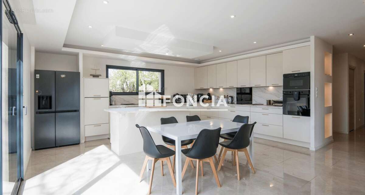 Maison à LA LOUBIERE