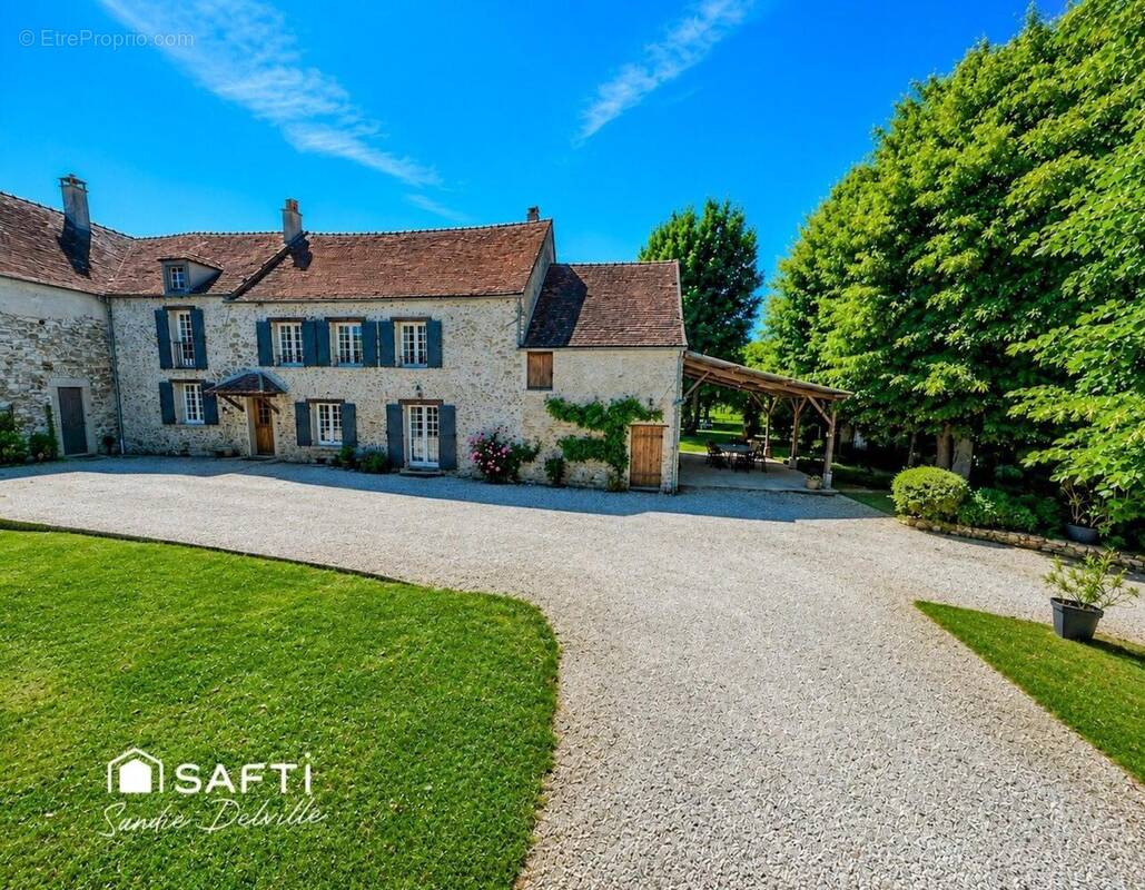 Photo 1 - Maison à COUTEVROULT