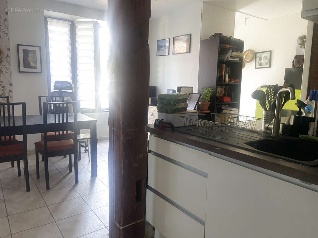 Appartement T2 avec entrée indépendante et cave - photo 3