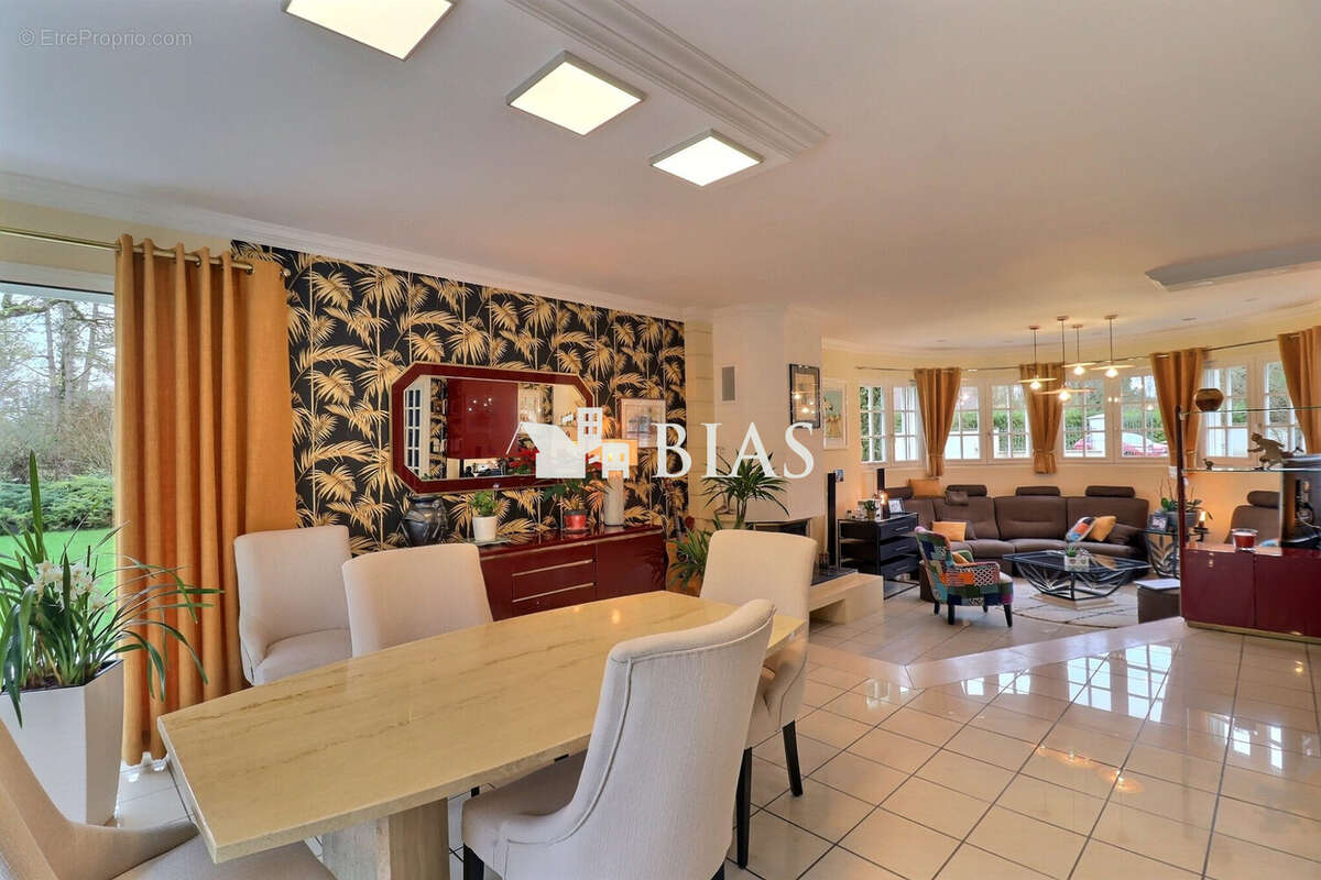 Maison à HEUDREVILLE-SUR-EURE