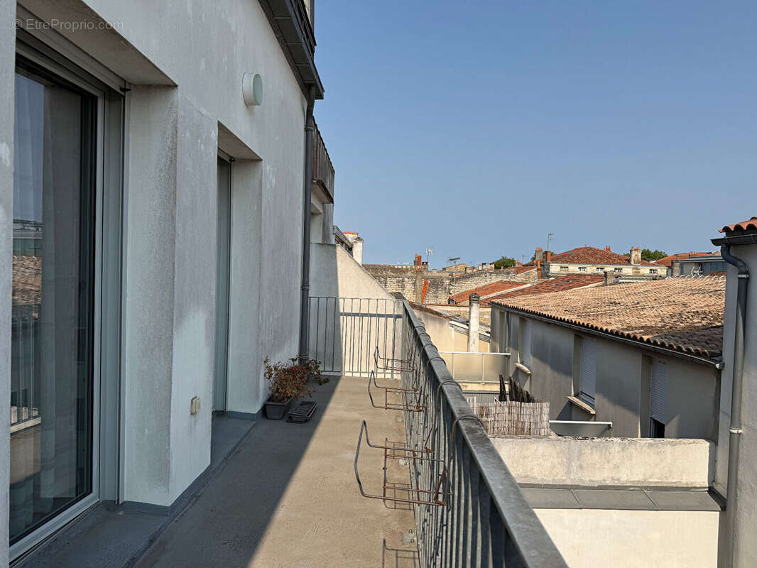 Exceptionnel en plein centre-ville - Appartement avec ascenseur et terrasse de  64 m2 - photo 14