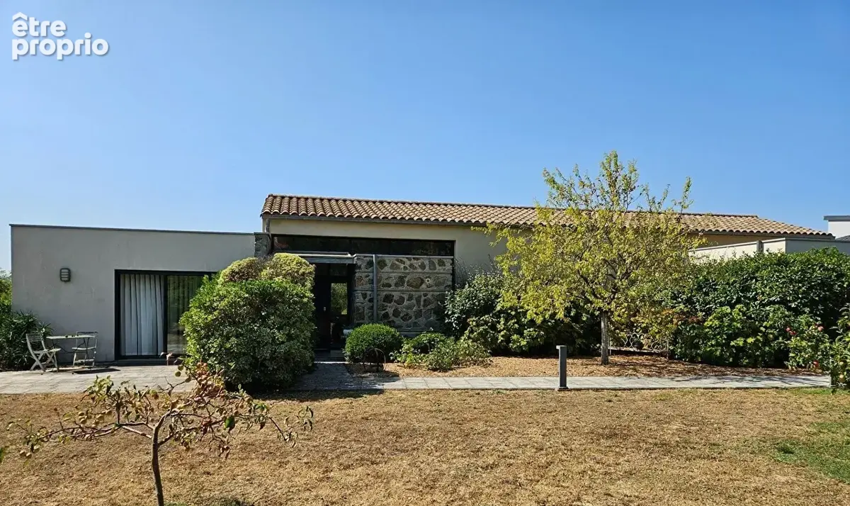 Maison à VILLEMOUSTAUSSOU